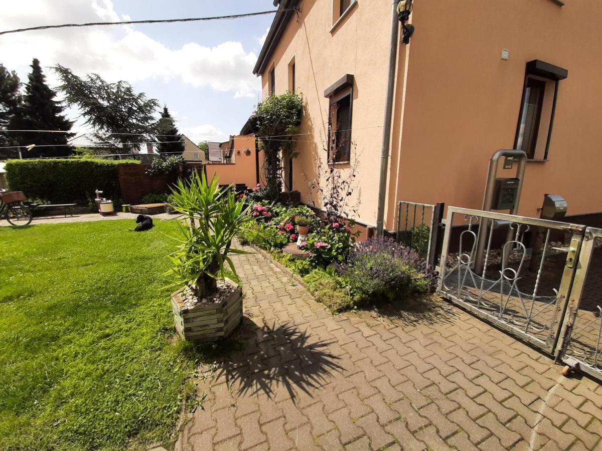 Ferienwohnung Am Park Pegau Exterior photo